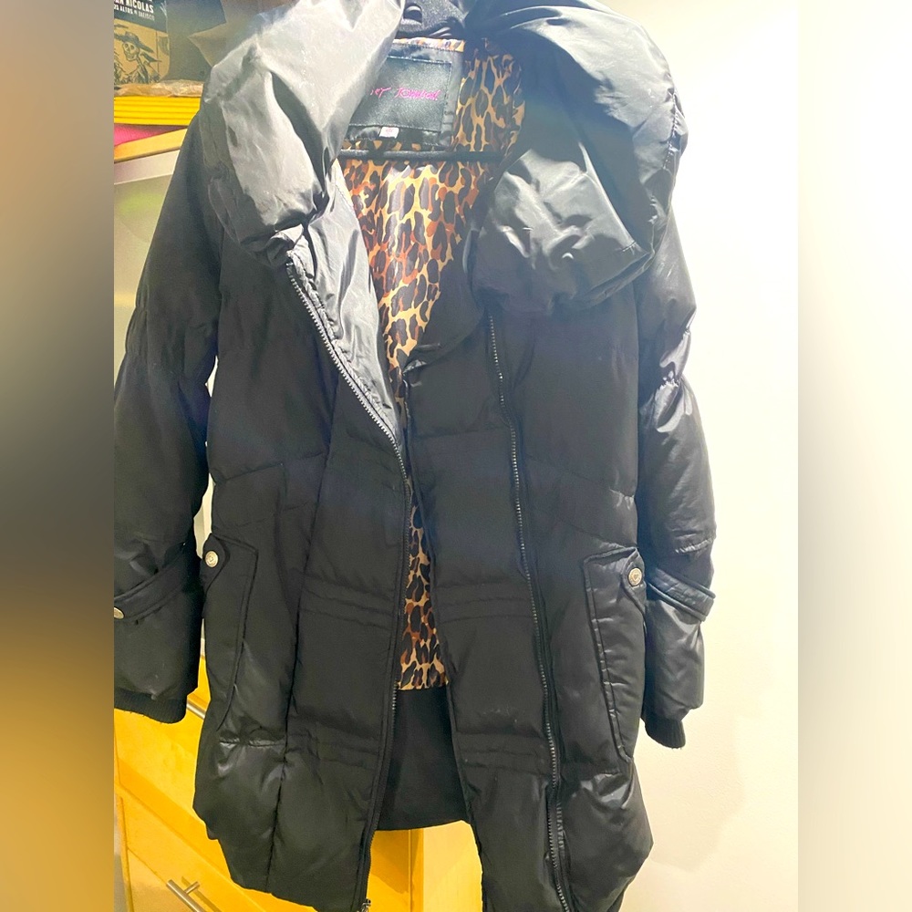 Betsy Johnson puffa coat